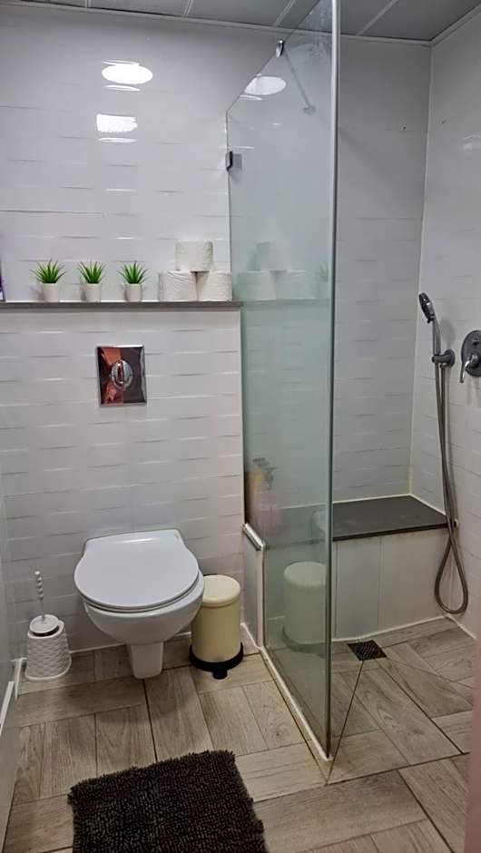 Neot Golf Caesarea Garden Apartment