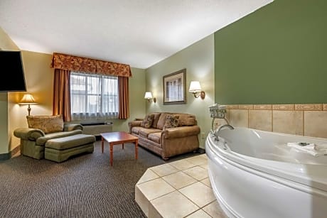 Suite-1 King Bed, Non-Smoking, Hot Tub, Separate Living Room, Wet Bar, Microwave And Refrigerator, Full Breakfast