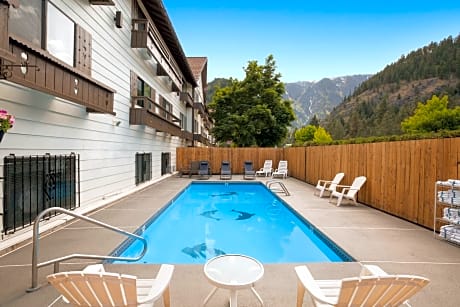 Howard Johnson by Wyndham Leavenworth