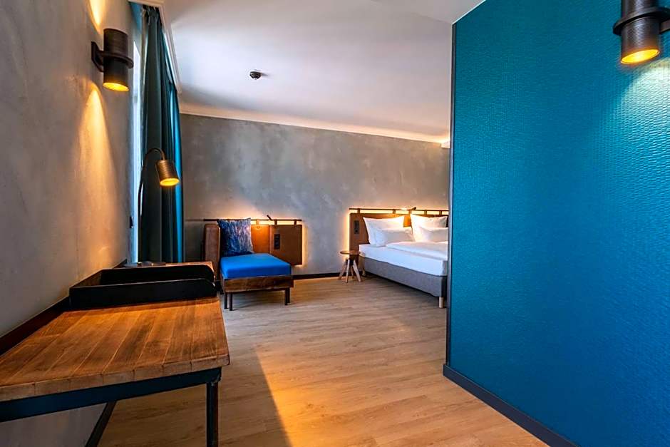 Unsöld's Factory Hotel