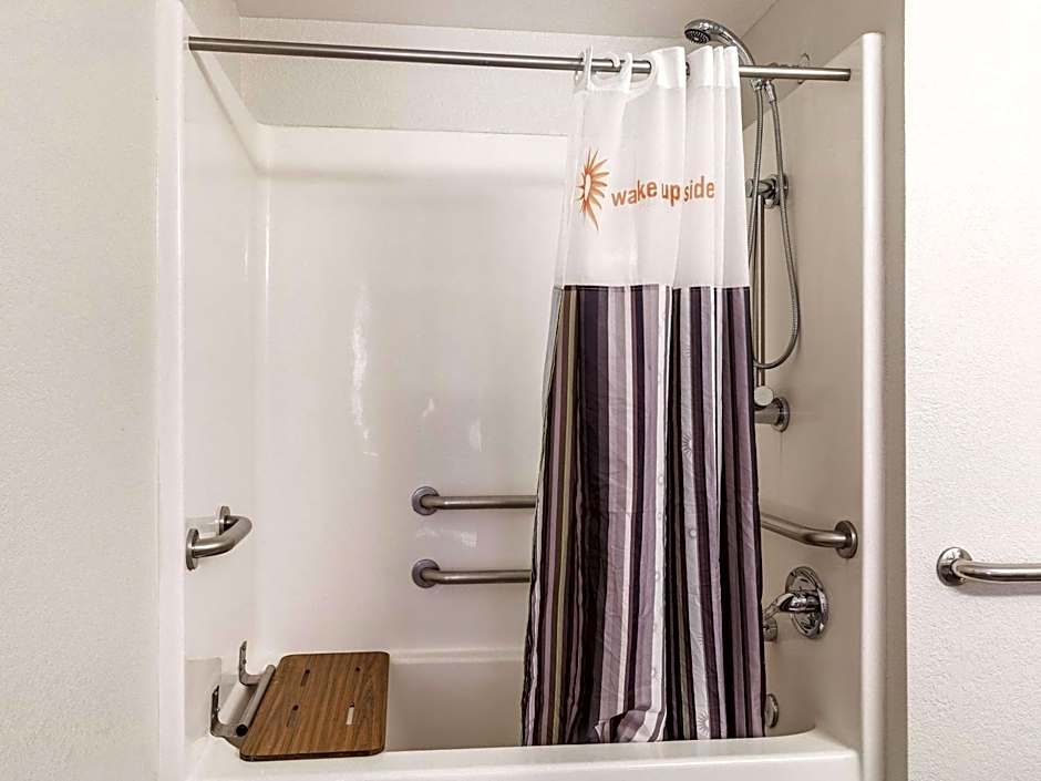 La Quinta Inn & Suites by Wyndham San Antonio Downtown