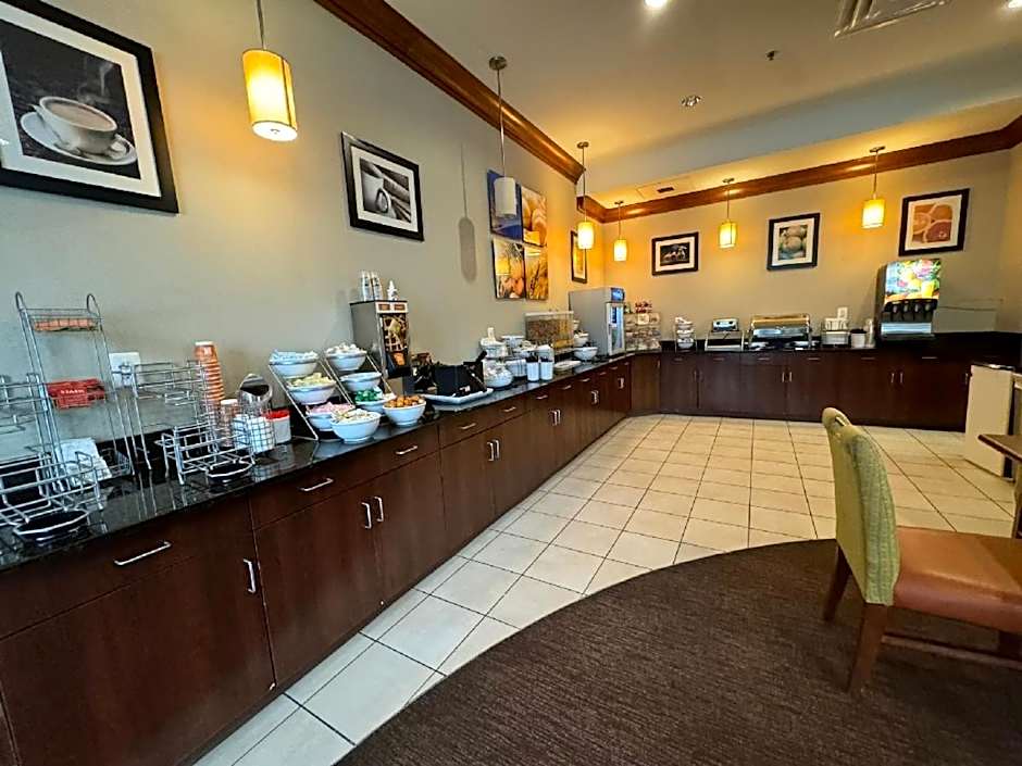 Comfort Inn & Suites Lexington Park near Pax River