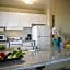 Plantation Hale Suites
