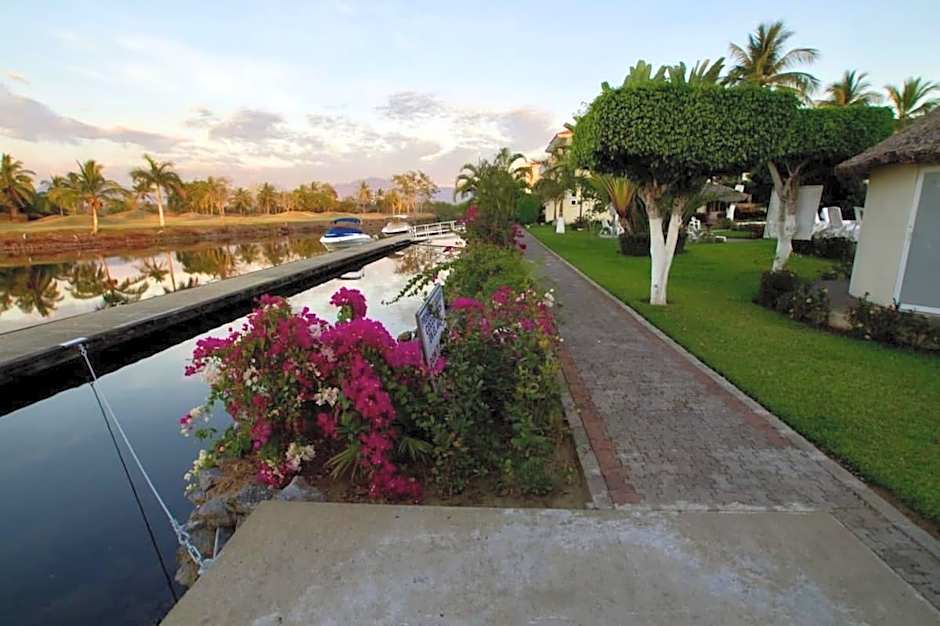 Penthouse Villa at Ixtapa Marina