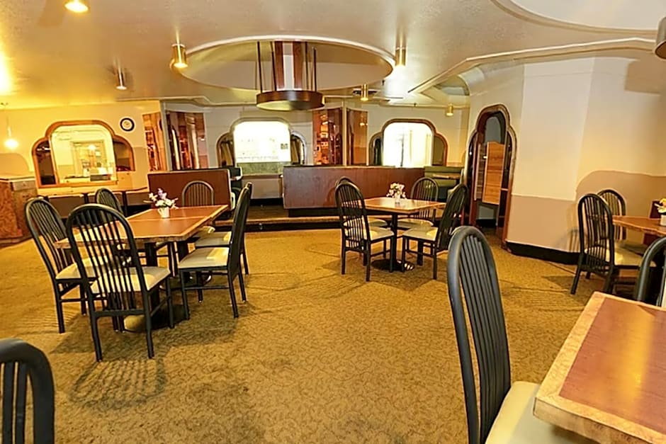 Howard Johnson by Wyndham Benton Harbor