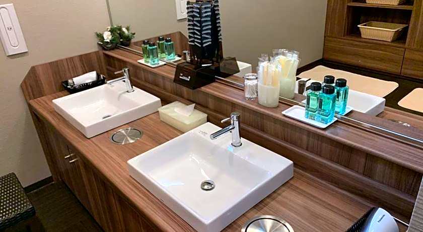 Hotel Route Inn Sakurai Ekimae