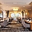 Renaissance Chicago O'Hare Suites Hotel