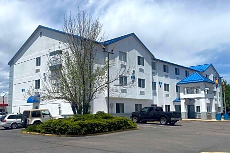 Baymont by Wyndham Loveland - Fort Collins Area