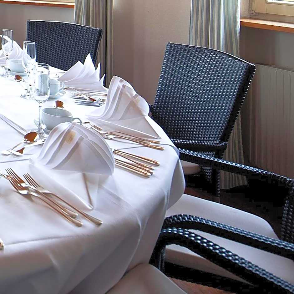 Golfhotel Bodensee by Michael Ritter