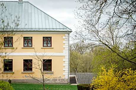 Quadruple Room with Private Bathroom