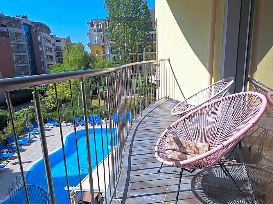 Mariner's Hotel - Self Catering - Adults Only