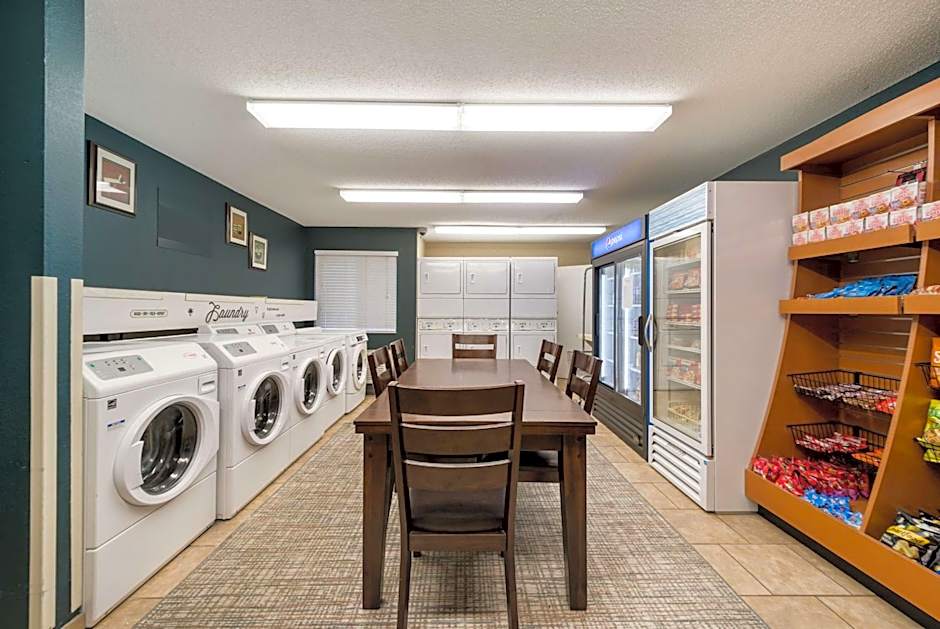 Sonesta Simply Suites Hampton