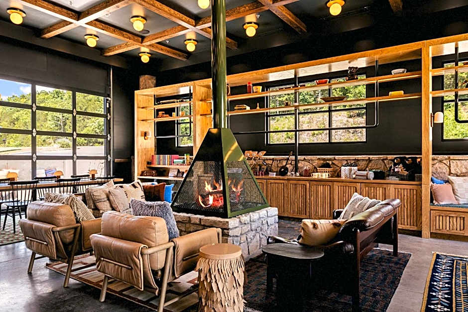 The Ozarker Lodge