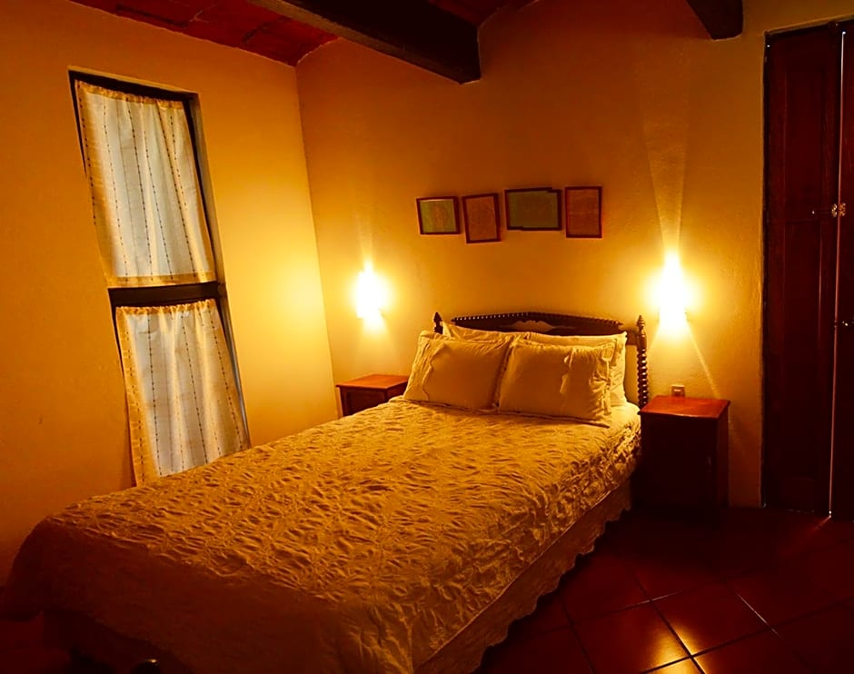 Las Mariposas Eco-Hotel & Studios