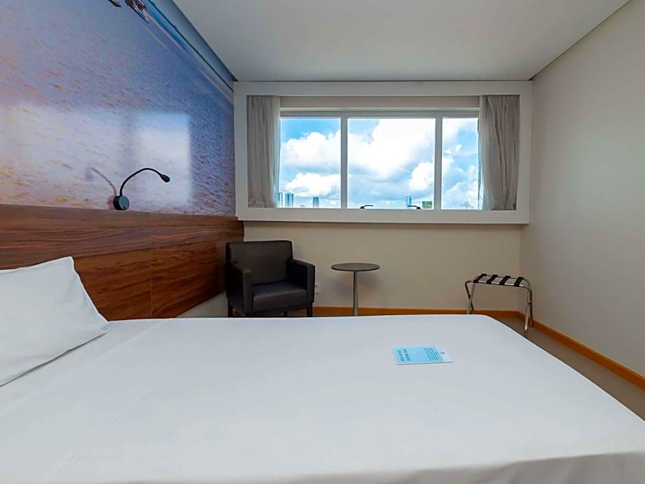 Ibis Styles Belém Hangar