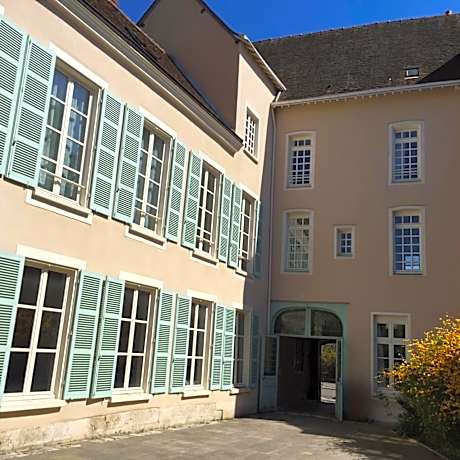 Superior Apartment La Chapelle