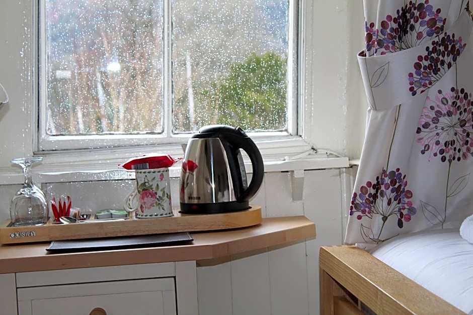 The Bay House Lake View Guest House - Adults Only