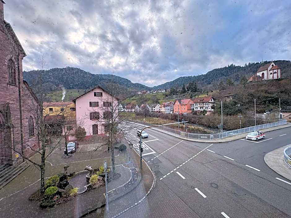 Hotel Grüner Baum - Hotel im Murgtal, Schwarzwald