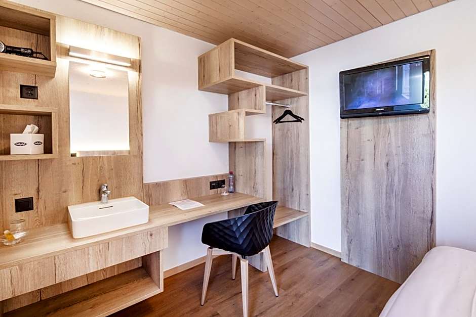 Gasthof Enge Self Check-In Hotel