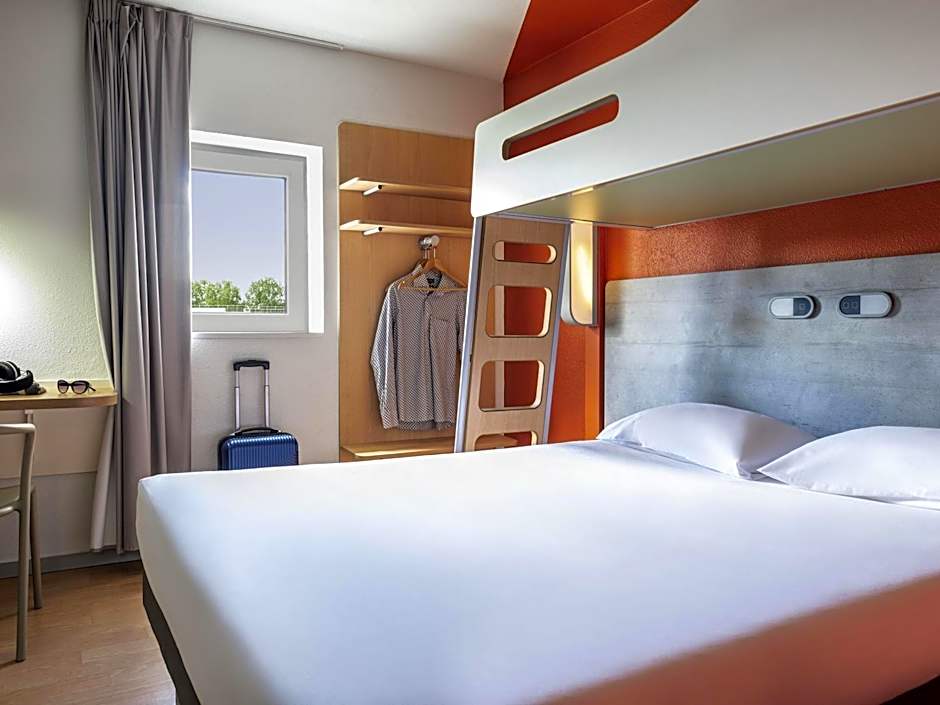 ibis budget Grigny Centre