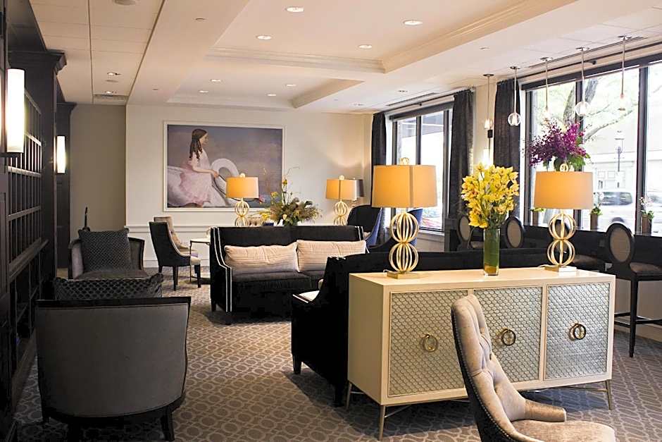 La Banque Hotel