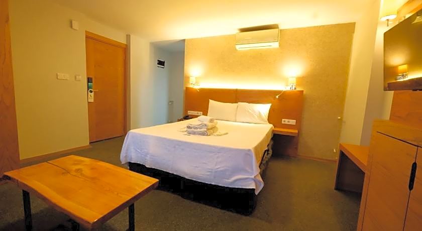 VARYANT HOTEL