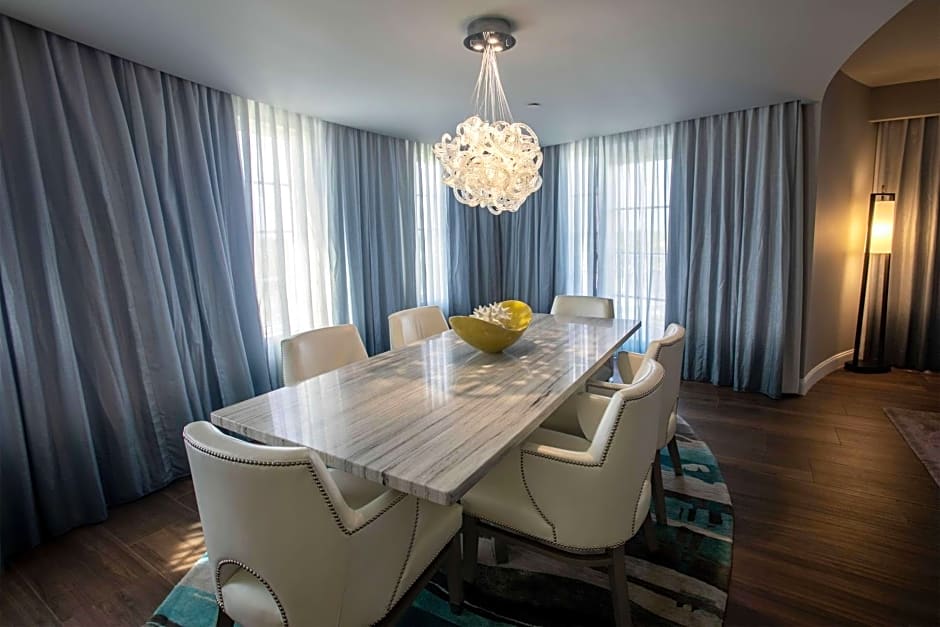 Wyndham Grand Jupiter At Harbourside Place