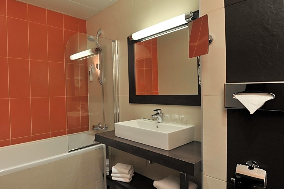 Mercure Maurepas Saint Quentin