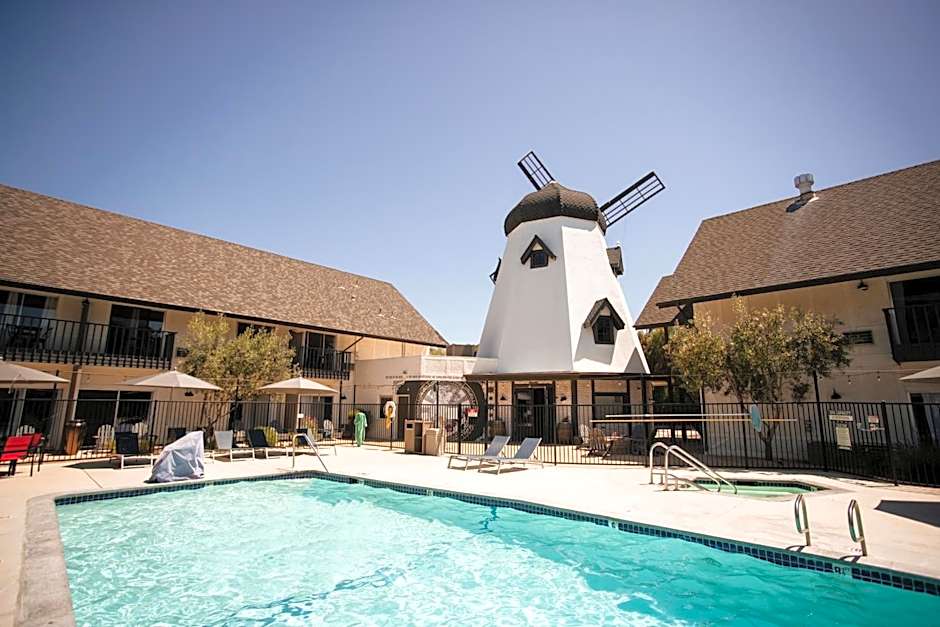 Sideways Inn