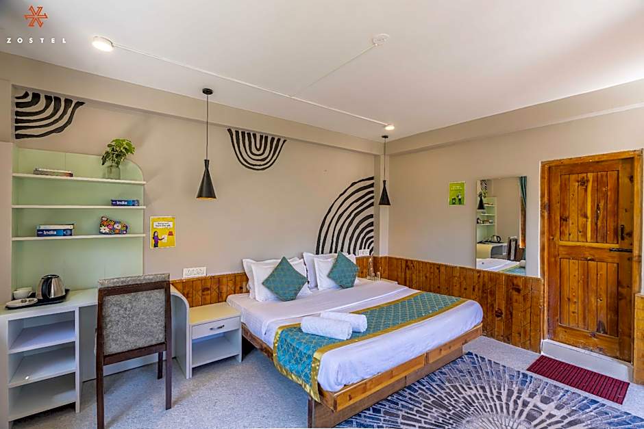 Zostel Manali
