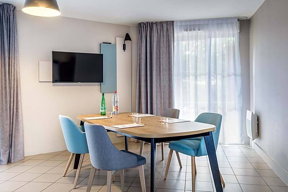 Appart'City Confort St Quentin En Yvelines - Bois D'Arcy