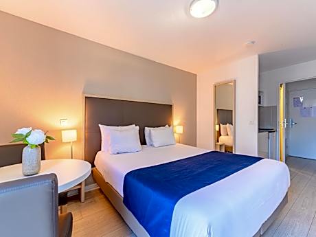 Séjours & Affaires Pantin Charles De Gaulle