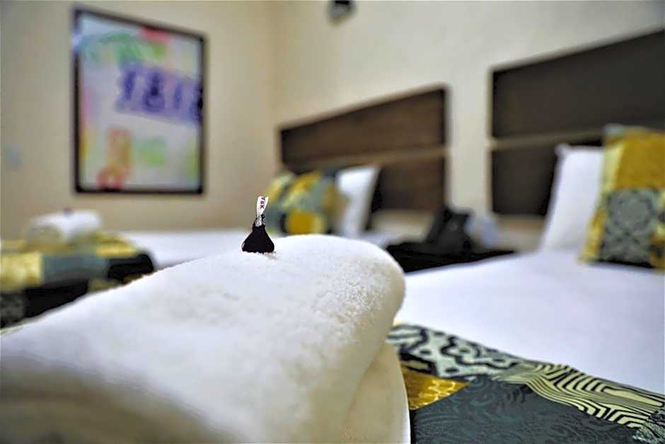 Hotel 12 BEES by Kavia