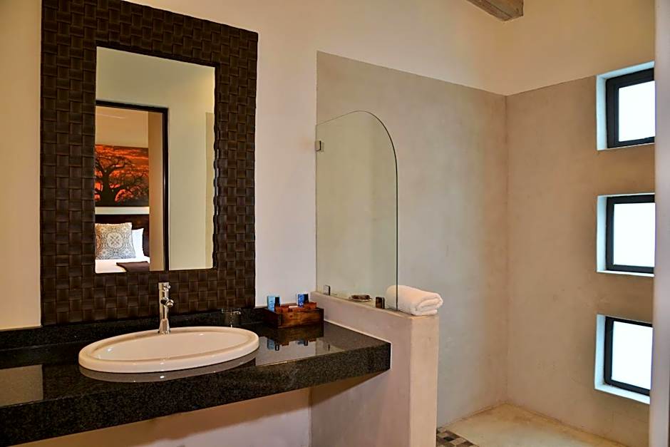 Bushveld Terrace Safari Hotel, Lodge & Spa