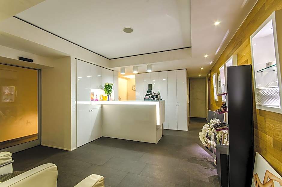 Sport Village Hotel & Spa