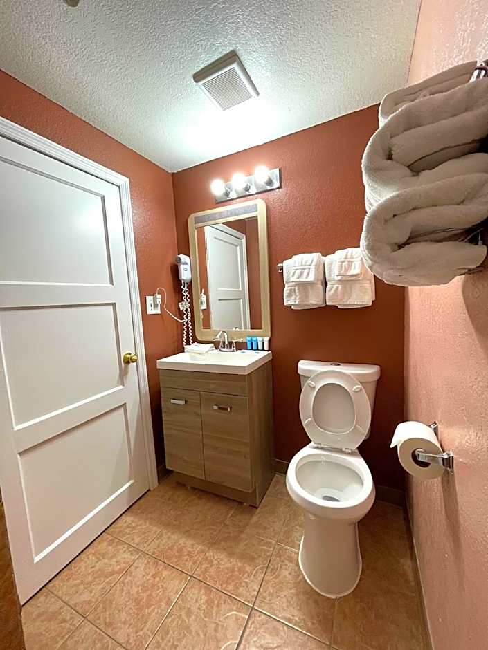 Annie Oakley Motel Oakley