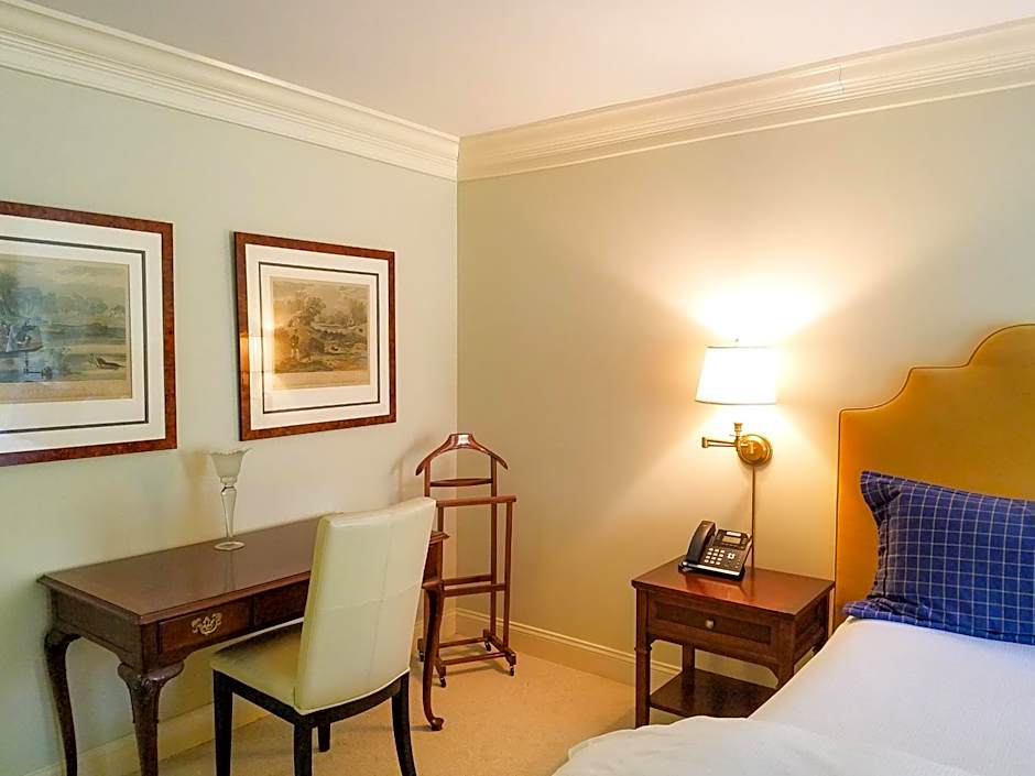 The Copper Beech Inn