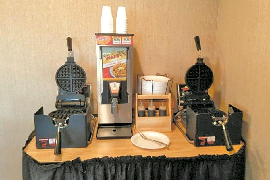 La Quinta Inn by Wyndham Detroit Southgate