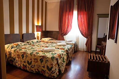 Comfort Triple Room