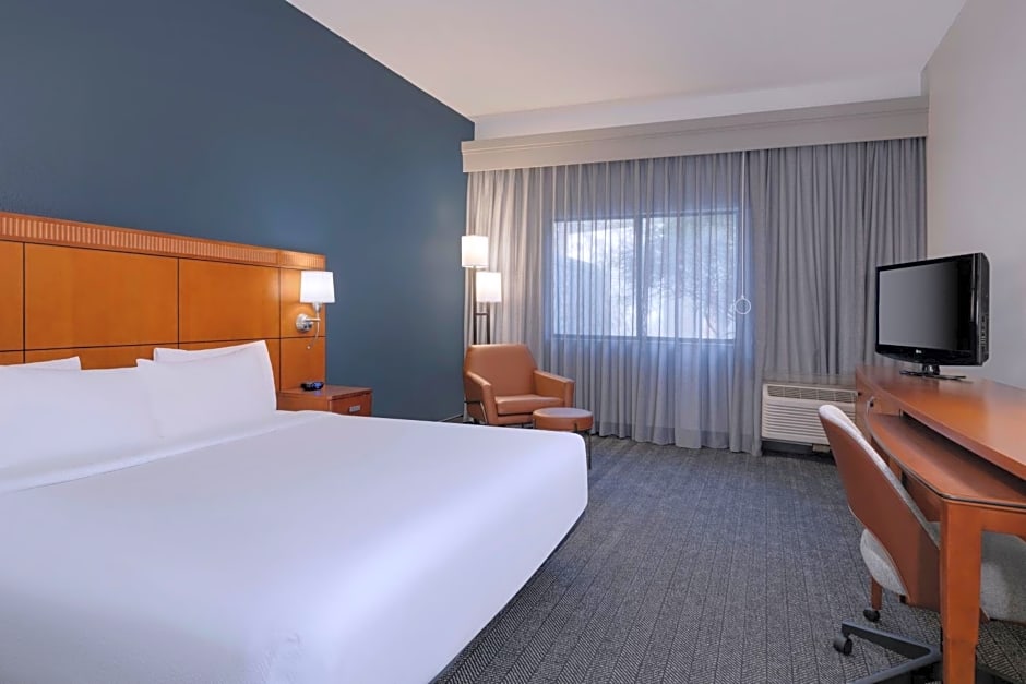 Courtyard by Marriott Tampa North/I-75 Fletcher