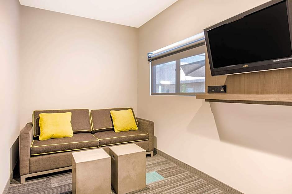 Photo 1 of 4 of 2 Queen Beds Suite