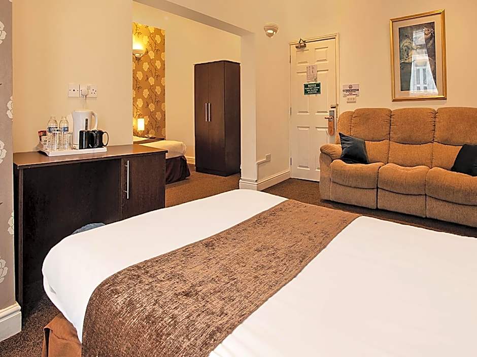 The Waverley Hotel