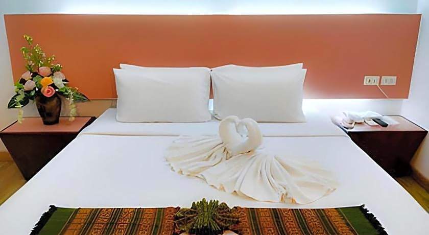 Mayflower Grande Hotel