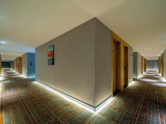 Yisu Hotel (Ninghai International Convention and Exhibition Center)