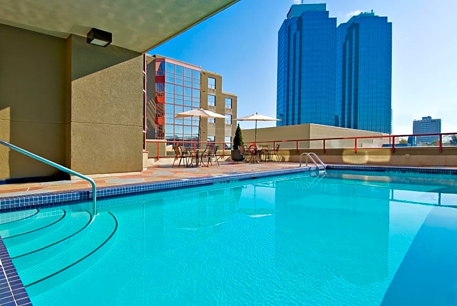 Holiday Inn Express Vancouver-Metrotown (Burnaby) By IHG
