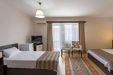 Triple Room with Balcony