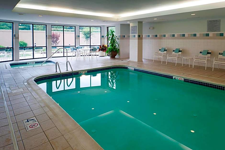 Courtyard by Marriott Bristol
