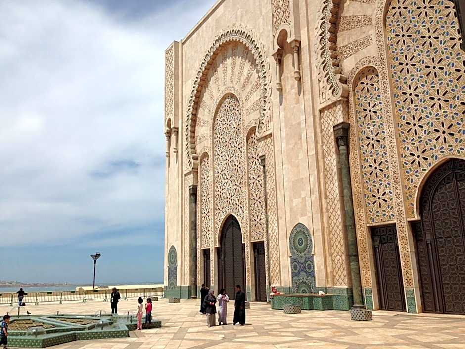 Manis Apartment Set in a Hotel Area