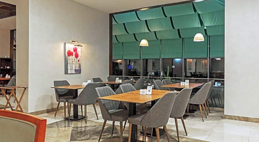 Dedeman Oskemen Tavros Hotel