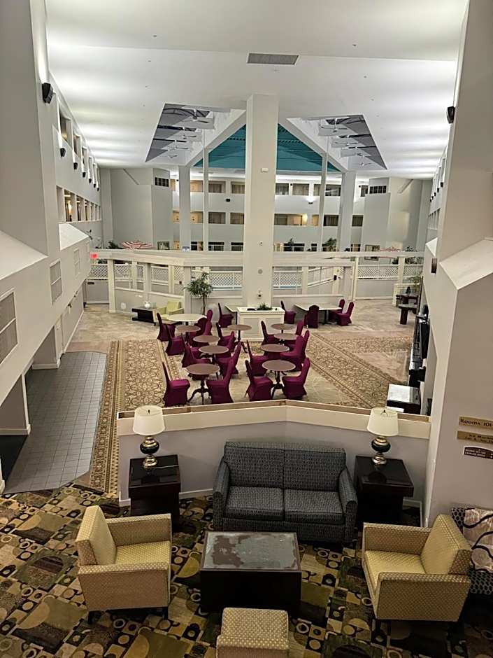Bedford Plaza Hotel